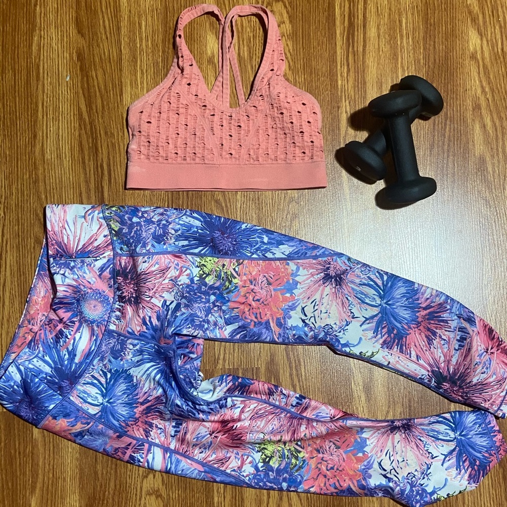 CALIA by Carrie Underwood leggings